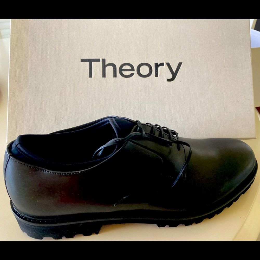 Men's Brand New Theory size 10 Dress Shoes.